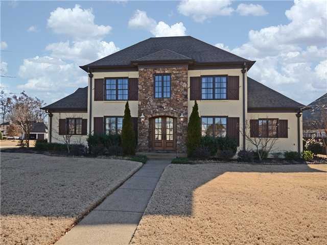 Fabulous painted brick beauty with stone accents, 