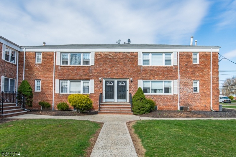 31 Morgan Ln Unit 1B, Bridgewater, NJ 08807 | MLS# 3896910 | Homes.com