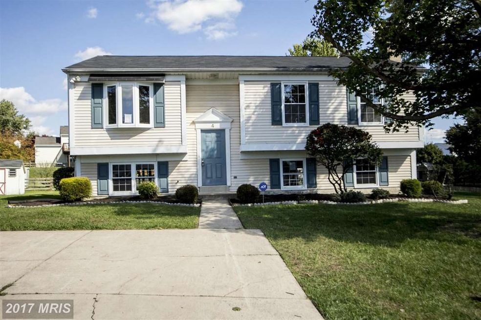 4 Class Ct, Parkville, MD 21234 - photo 1