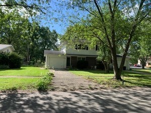 301 Forest Ave, Oswego, IL 60543 - photo 1