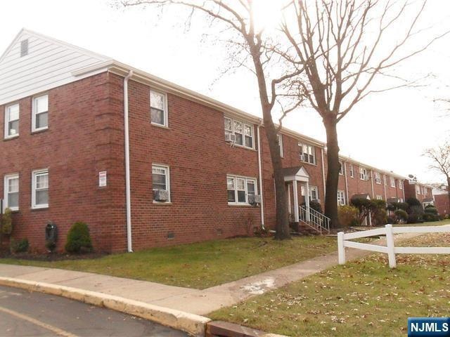 10 Gainesborough Terrace unit 2B, River Edge, NJ 07661 - photo 1