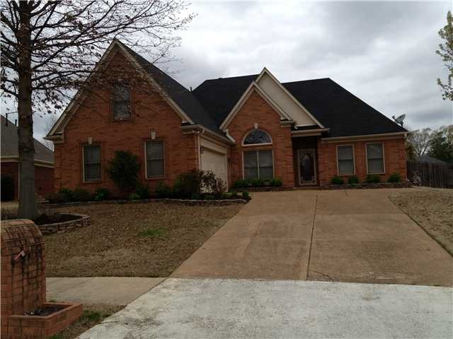 Move in ready home with 4 bedrooms 2 full baths 2 