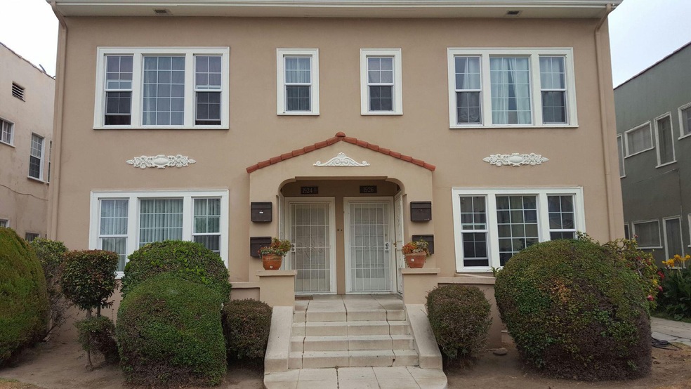 1924 S Harcourt Ave, Los Angeles, CA 90016 - photo 1