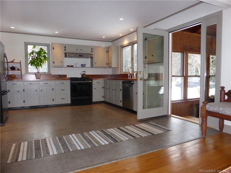 227 Arch Bridge Rd, Bethlehem, CT 06751 - photo 1