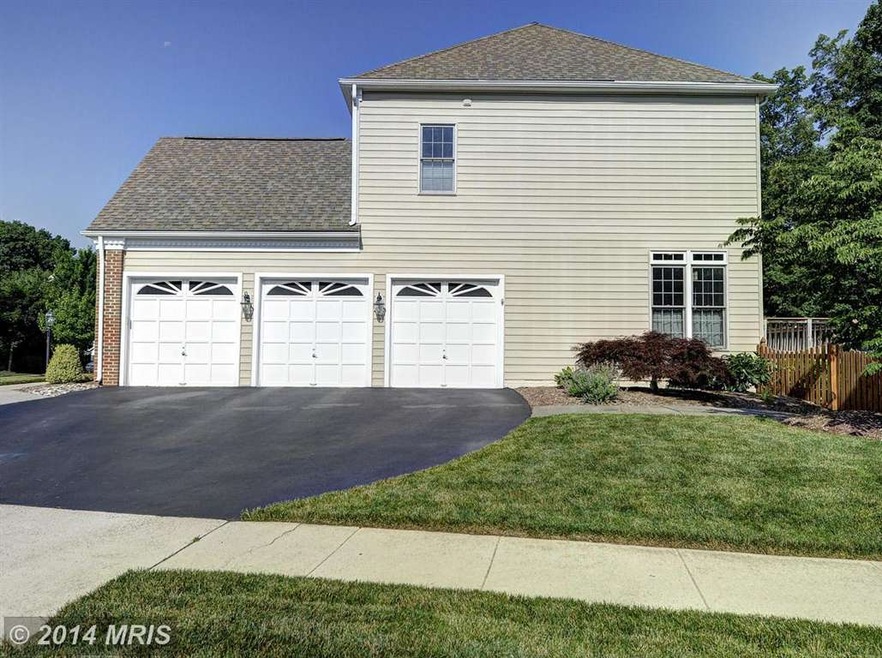 26109 Talamore Dr, Chantilly, VA 20152 - photo 1