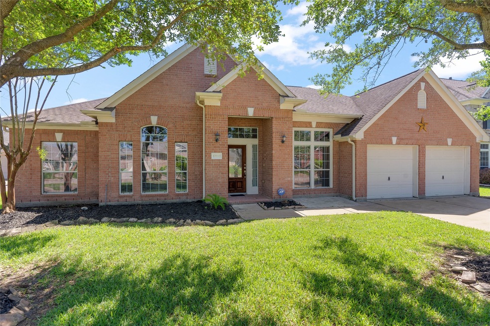 Great 1-story all brick home with 3 bedrooms/2 bat