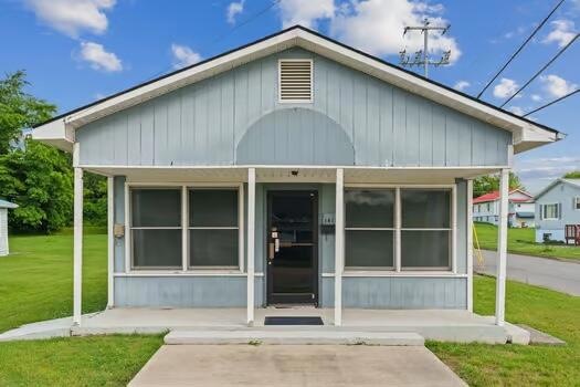 1415 E Fairview Ave, Johnson City, TN 37601 - photo 1