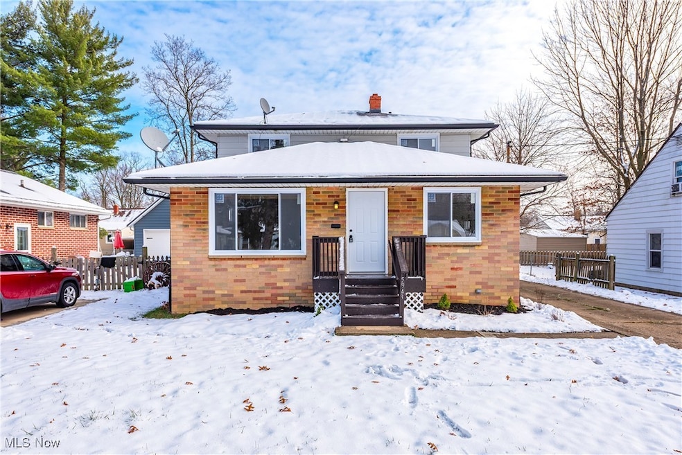 5943 Porter Rd, North Olmsted, OH 44070 - photo 1