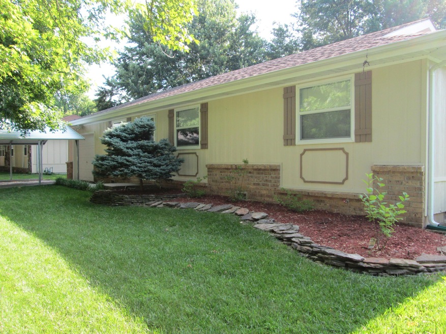 716 Hillcrest Ave, Nixa, MO 65714 - photo 1