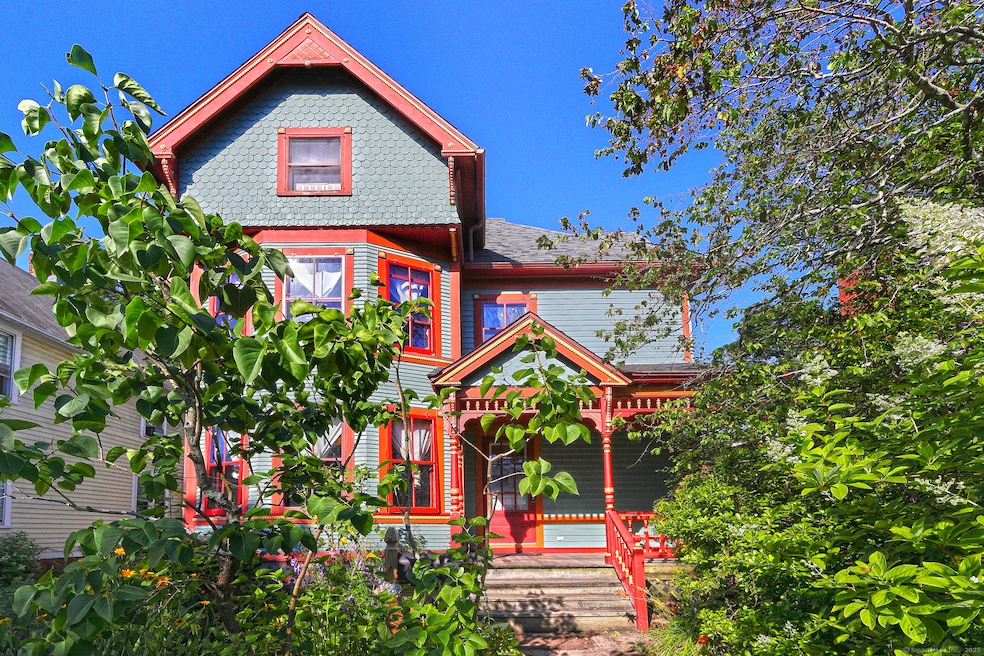 70 Martin St, West Haven, CT 06516 - photo 1