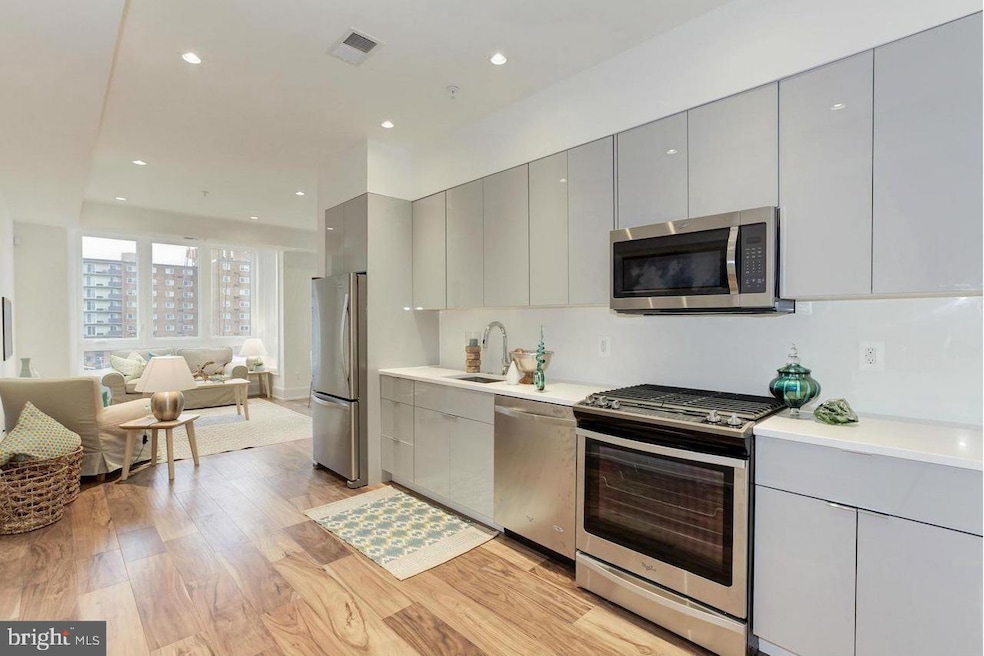 904 H St NE unit 2, Washington, DC 20002 - photo 1