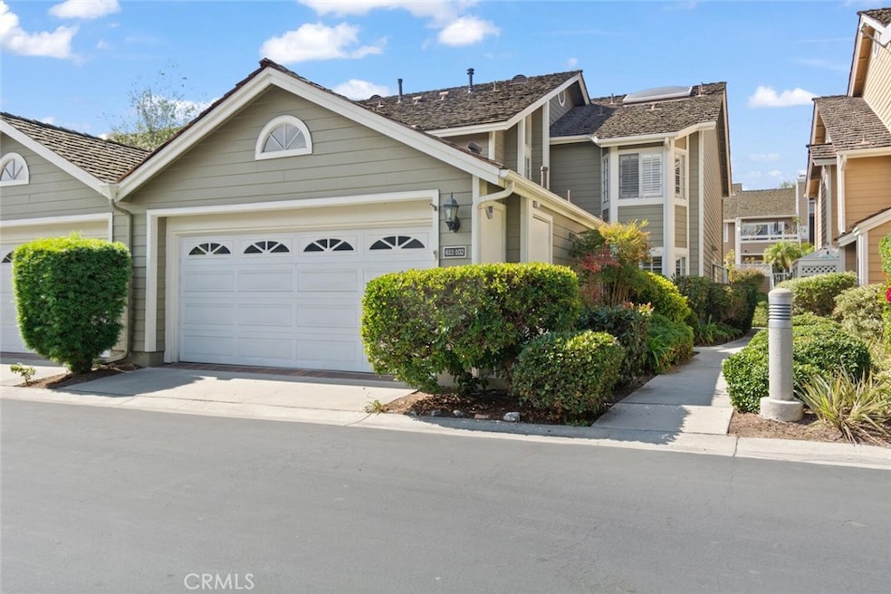 611 Wakefield Ct unit 102, Long Beach, CA 90803 - photo 1