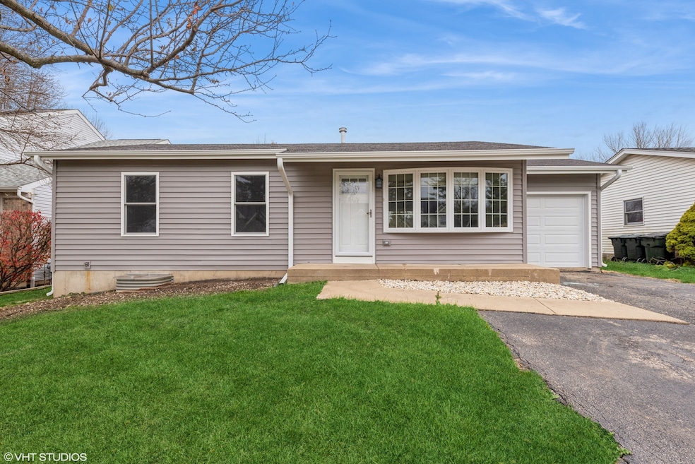 721 N Coolidge Ave, Palatine, IL 60067 - photo 1