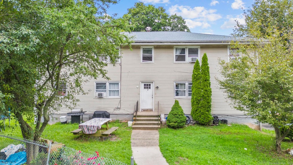 61 Revere St, New Haven, CT 06513 - photo 1