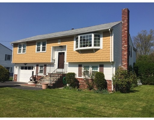 180 Berkeley Ave, Lowell, MA 01852 - photo 1