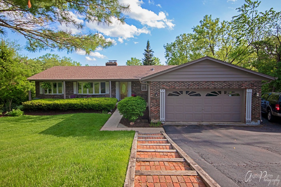 1125 Zange Dr unit 4, Algonquin, IL 60102 - photo 1