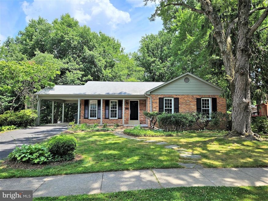 4639 Denpat Ct, Annandale, VA 22003 - photo 1