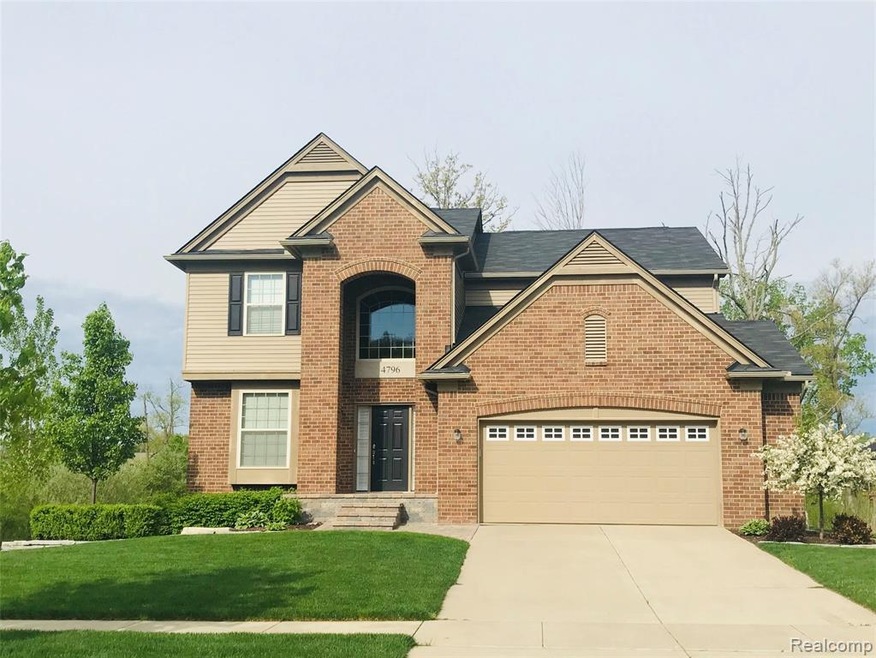 4796 Ventura Dr, Orion Charter Township, MI 48359 - photo 1
