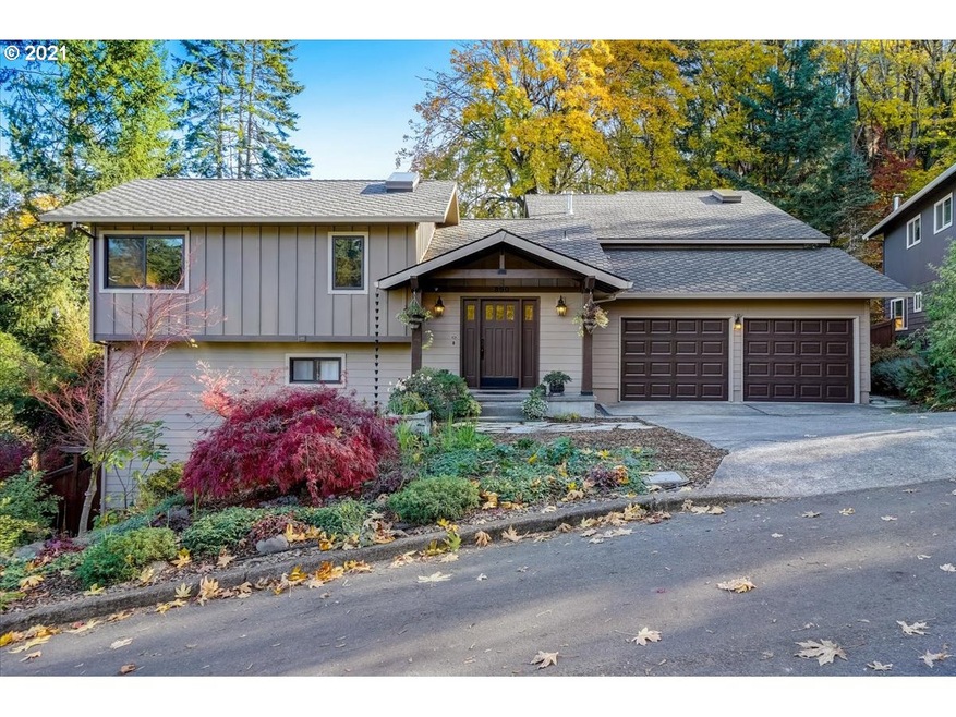 890 Devon Ln, Lake Oswego, OR 97034 - photo 1