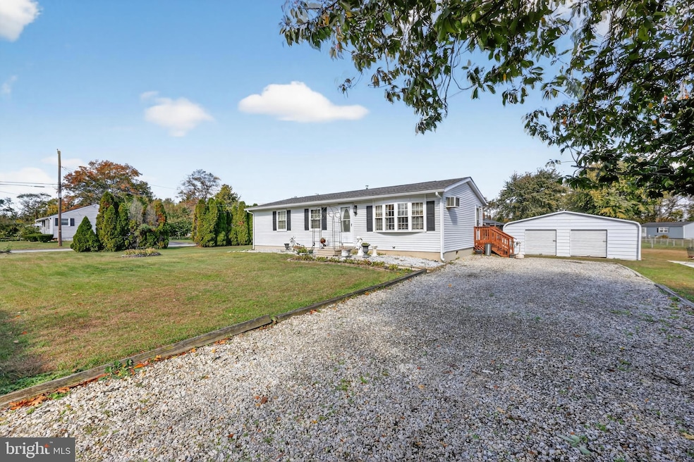 22 Hilton Ave, Bridgeton, NJ 08302 - photo 1