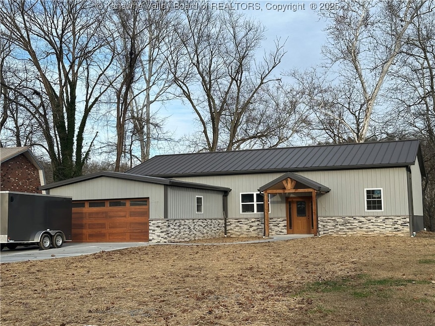 208 Hemlock St, Eleanor, WV 25070 - photo 1