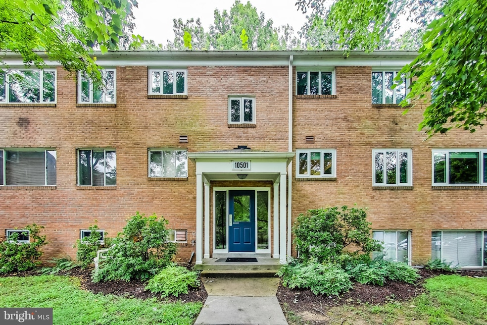 10501 Montrose Ave unit 103, Bethesda, MD 20814 - photo 1