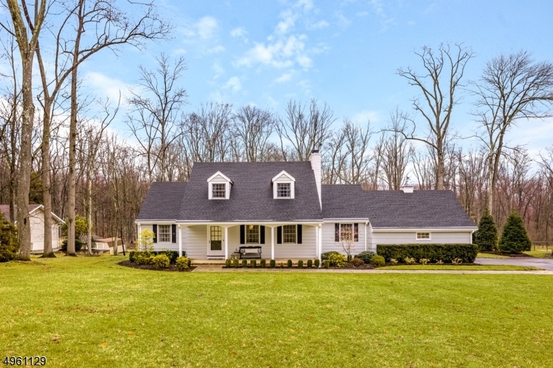 196 Sunlit Dr, Watchung, NJ 07069 - photo 1