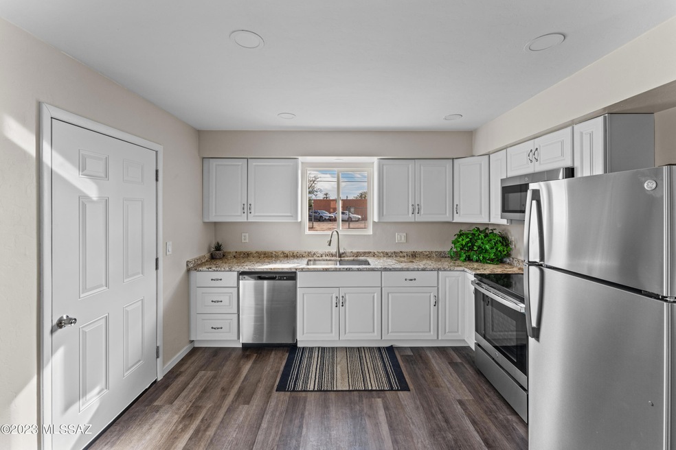 234 E Adams St, Tucson, AZ 85705 - photo 1