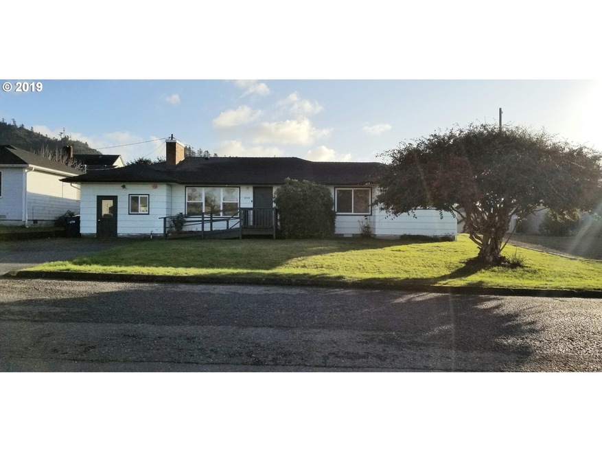 94178 9th St, Gold Beach, OR 97444 - photo 1