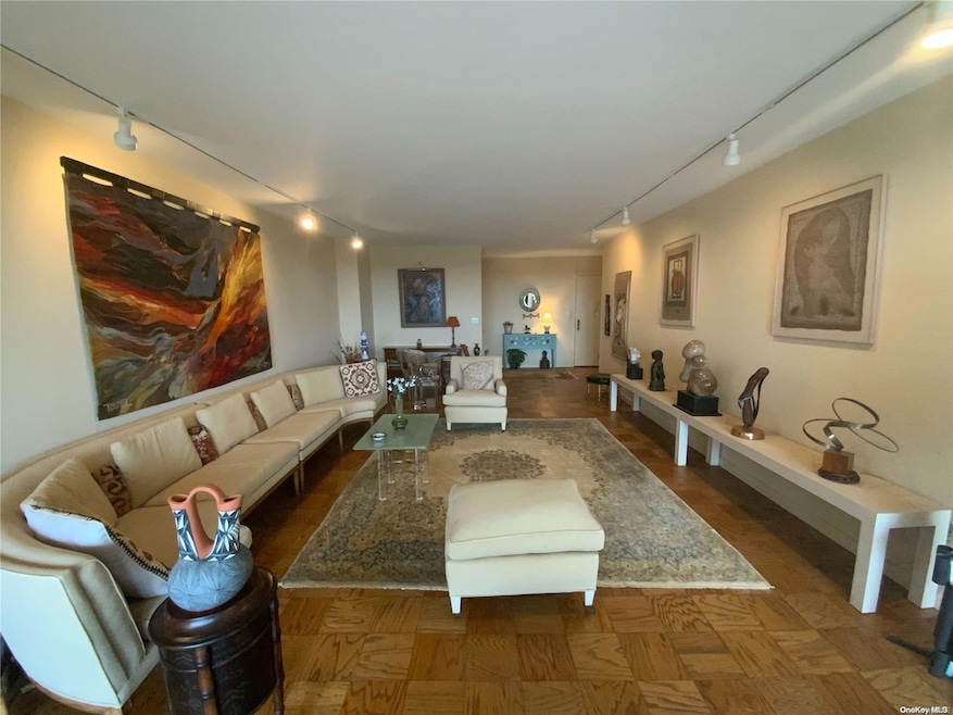 North Shore Towers unit 14L, Floral Park, NY 11005 - photo 1