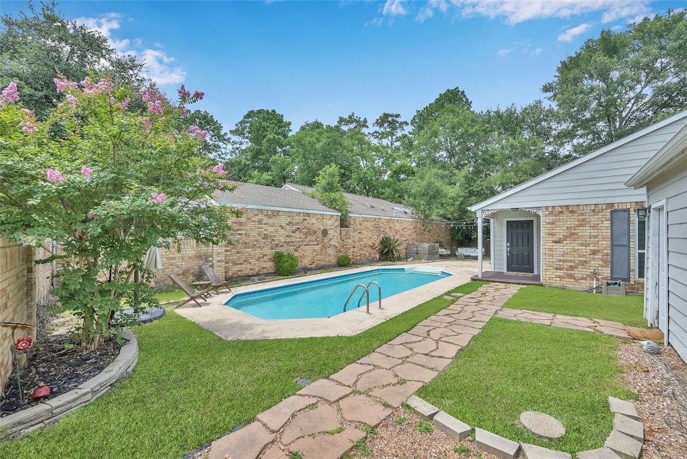 69 Wind Whisper Ct, Spring, TX 77380 - photo 1