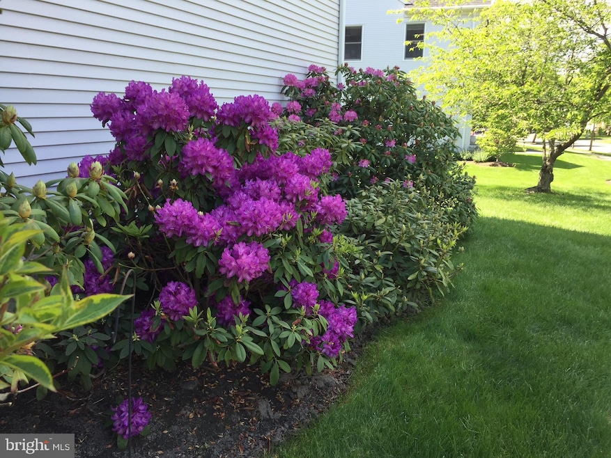 10 Burton Cir, Princeton, NJ 08540 - photo 1