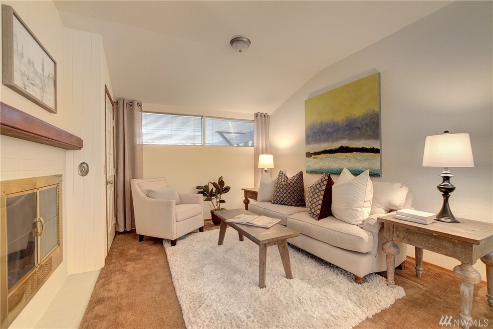 627 7th Ave N, Edmonds, WA 98020 - photo 1