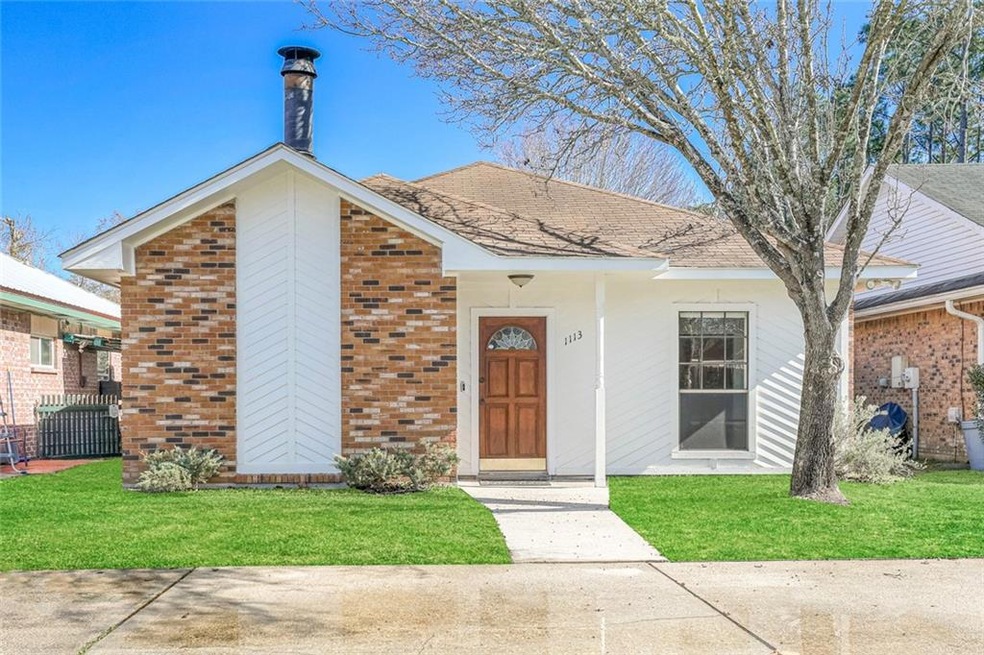 1113 Rose Meadow Loop