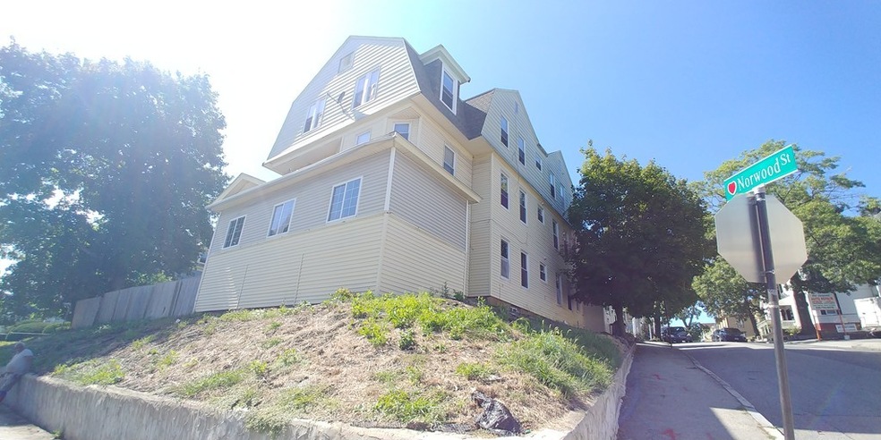 894 Main St, Worcester, MA 01610 - photo 1