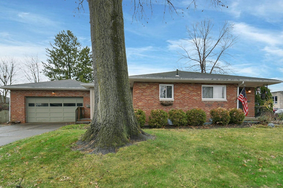 4-web-or-mls-2827-dover-rd
