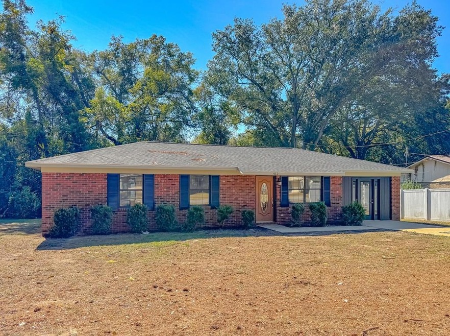 412 Decatur St, Bainbridge, GA 39819 - photo 1