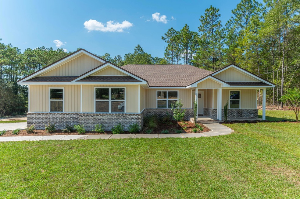 6014 Sand Hill Rd, Crestview, FL 32539 - photo 1