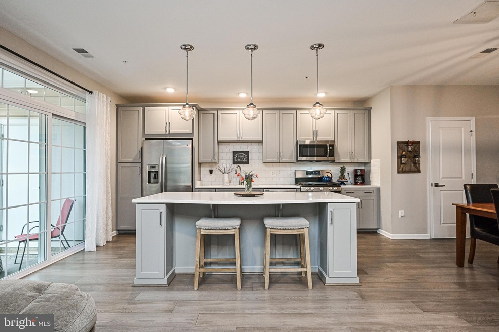 23286 Southdown Manor Terrace unit 106, Ashburn, VA 20148 - photo 1