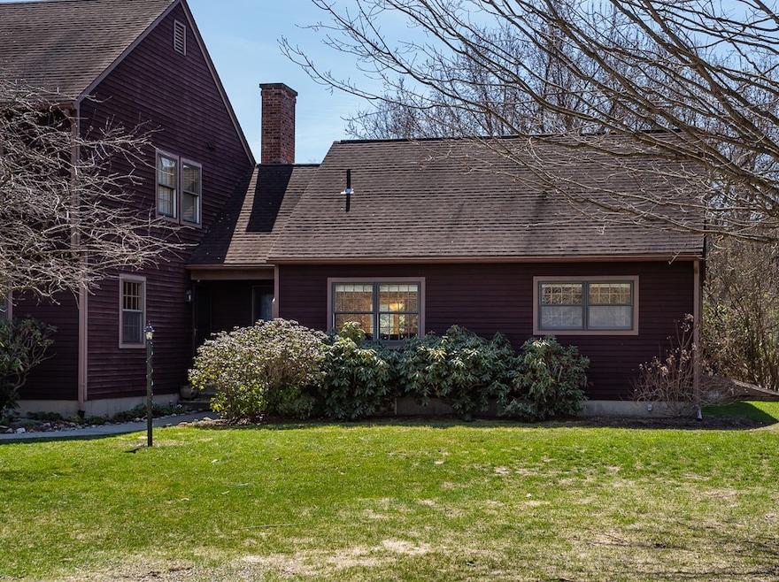 5 Heritage Way unit D, South Deerfield, MA 01373 - photo 1