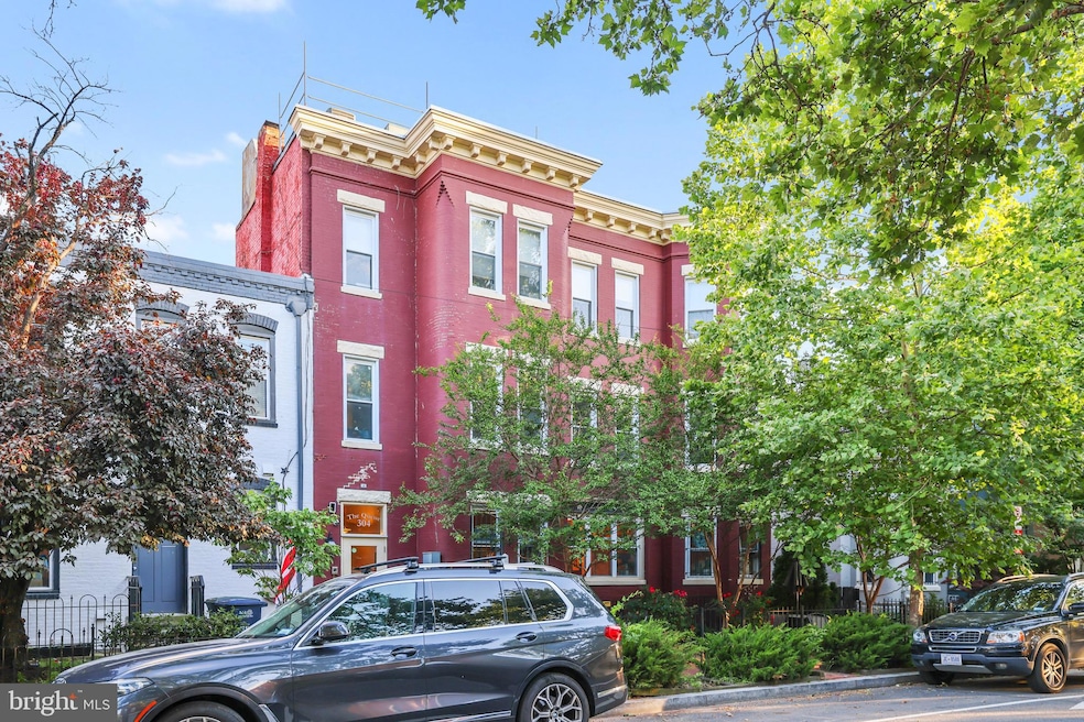 304 Q St NW unit 3, Washington, DC 20001 - photo 1