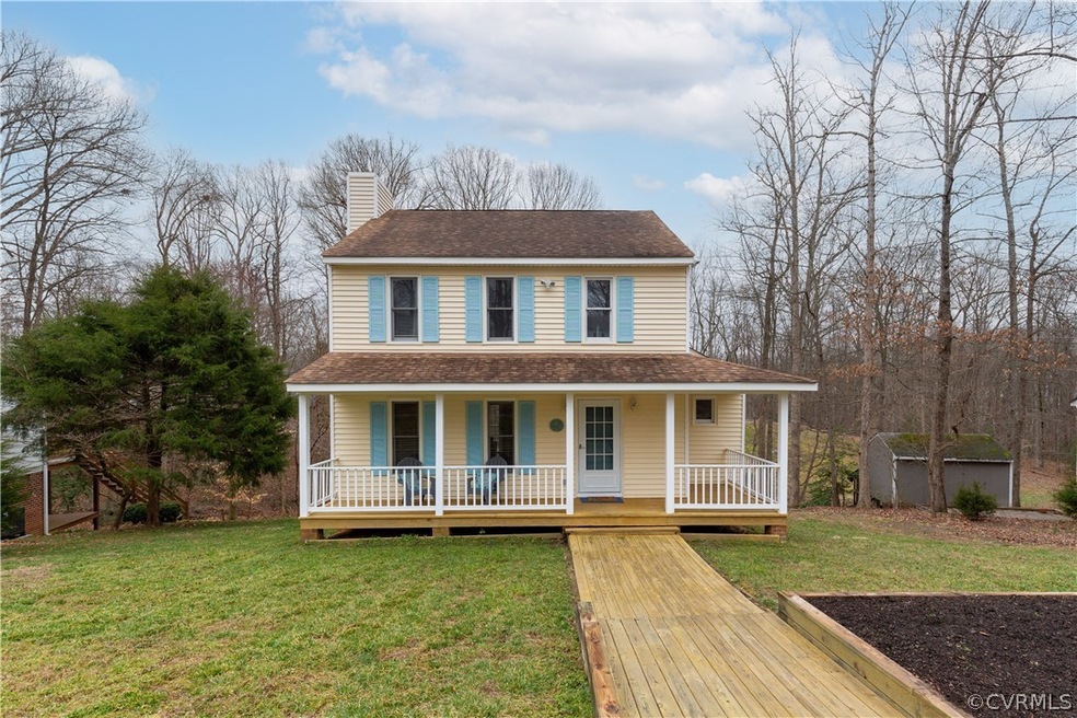 Vinyl Siding, Full Country Porch, 30 year Architec