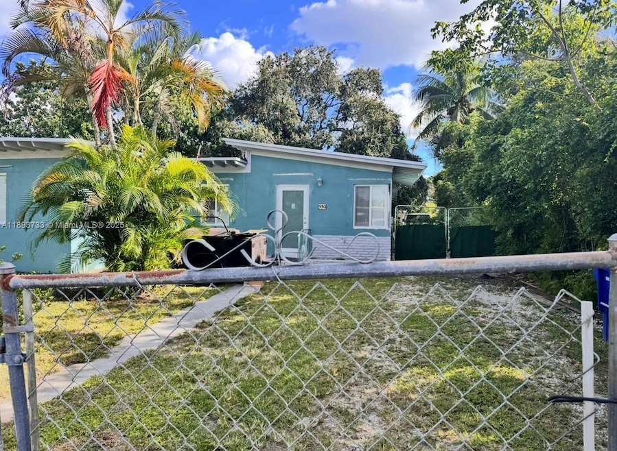 550 NW 118th St, Miami, FL 33168 - photo 1