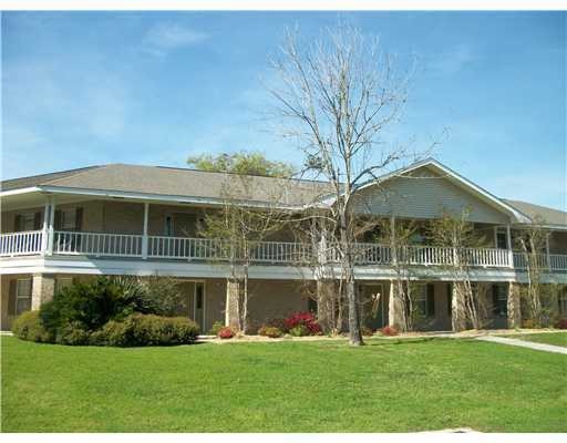 515 3rd St unit 4, Bay St. Louis, MS 39520 - photo 1