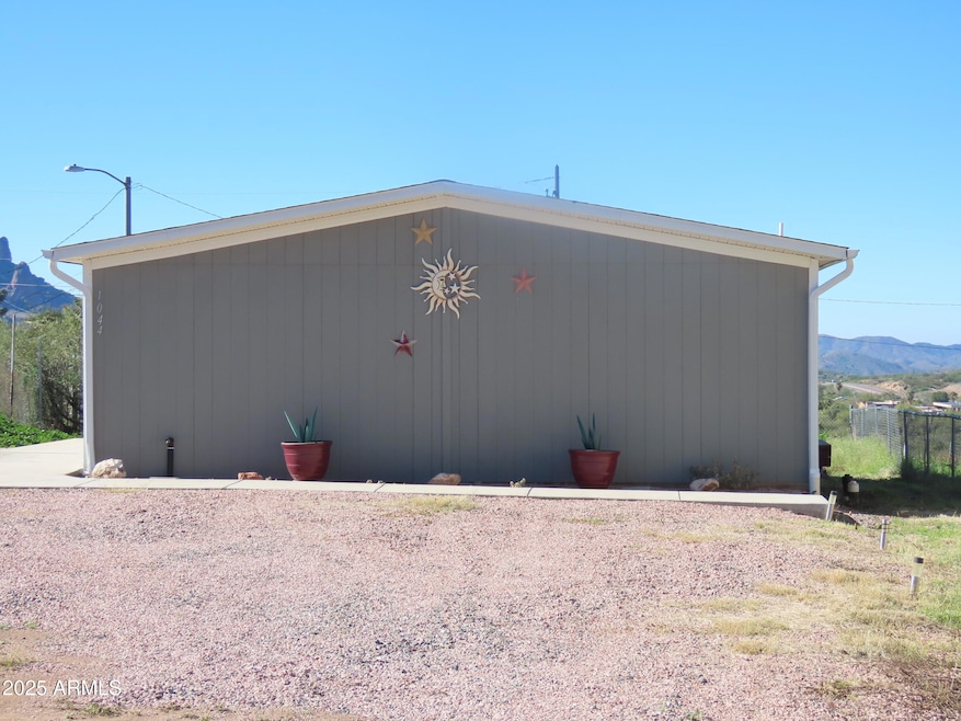 1044 S Western Ave, Superior, AZ 85173 - photo 1