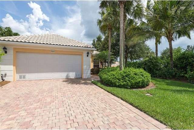 Front of house on oversized lot, at end of the str