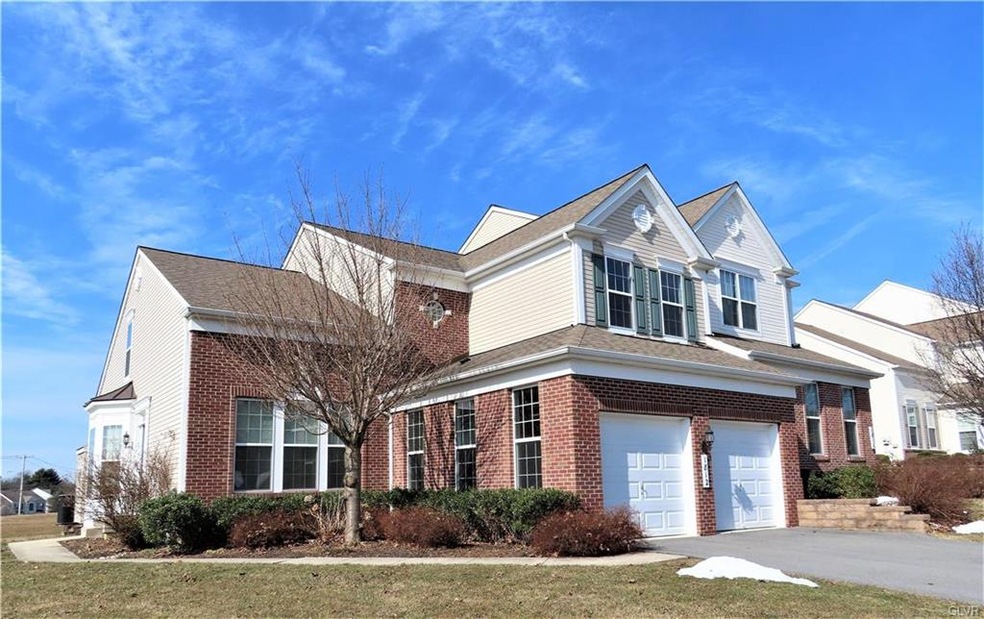 1812 Emerald Dr, Orefield, PA 18069 - photo 1