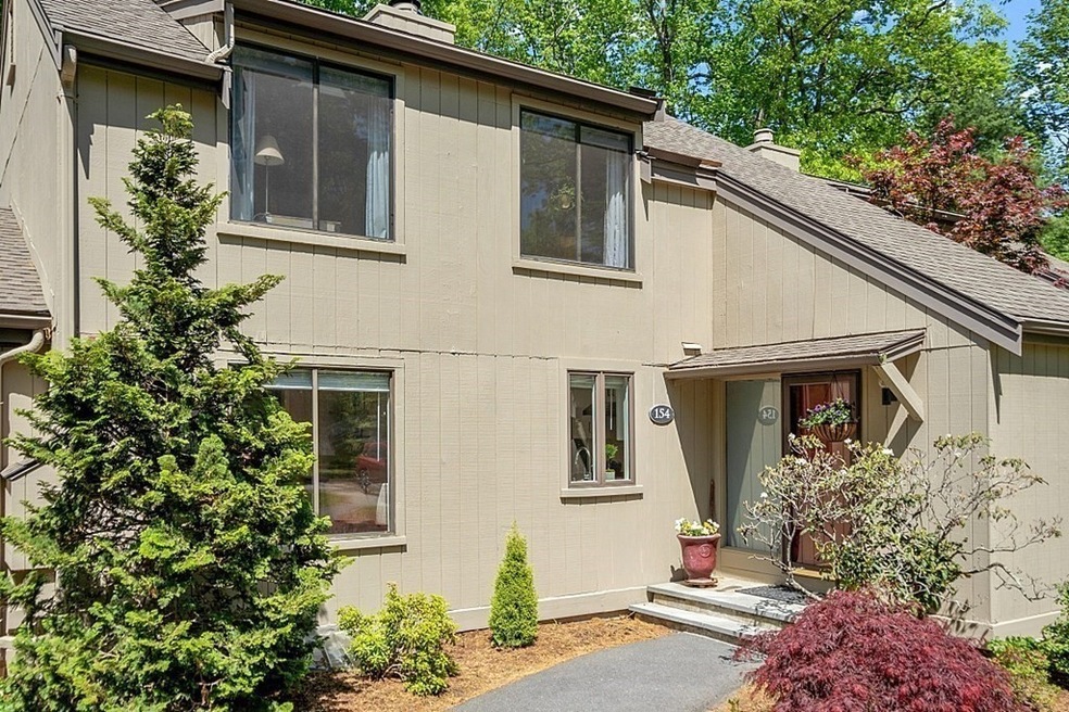 154 Chestnut Cir, Lincoln, MA 01773 - photo 1