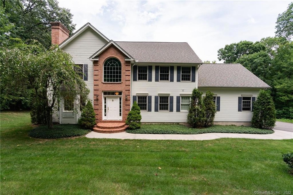 284 Central Rd, Middlebury, CT 06762 - photo 1