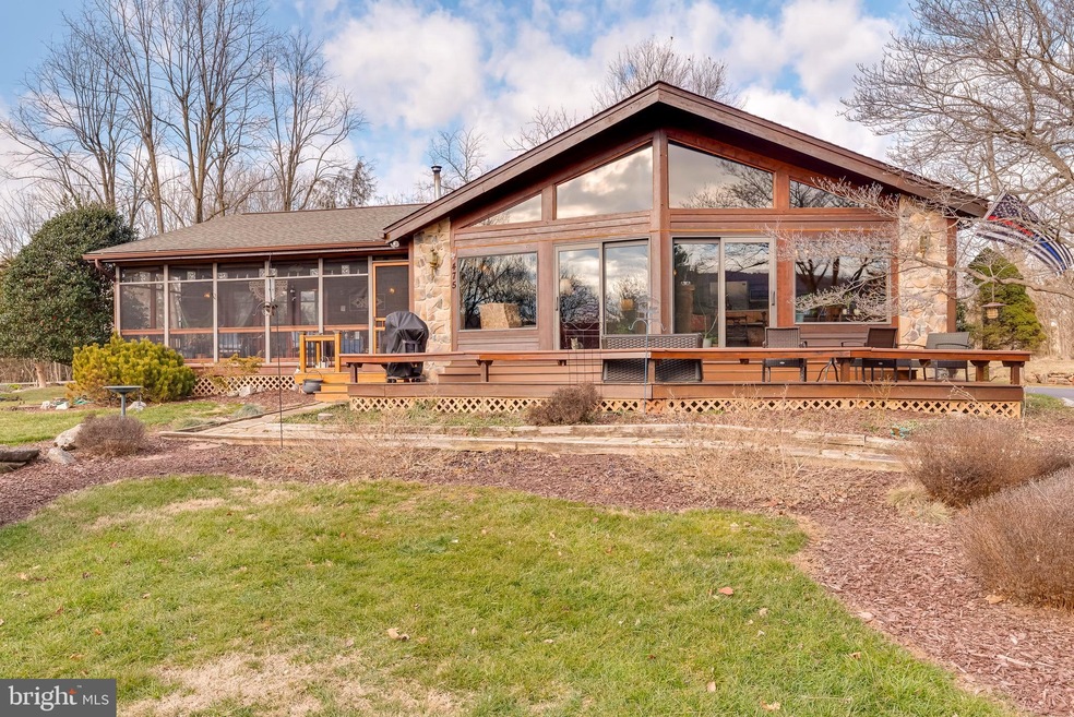 475 River Cliff Dr, Harpers Ferry, WV 25425 - photo 1